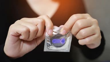 Cách sử dụng bao cao su nữ an toàn và hiệu quả bạn nên biết